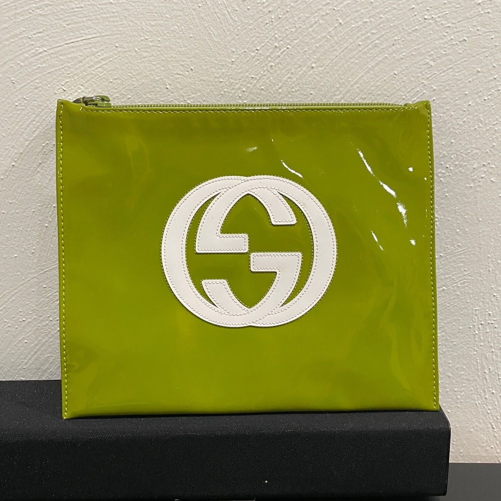 Gucci patent leather clutch green pouch bag purse